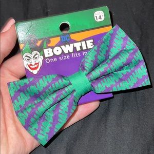 Joker bow tie